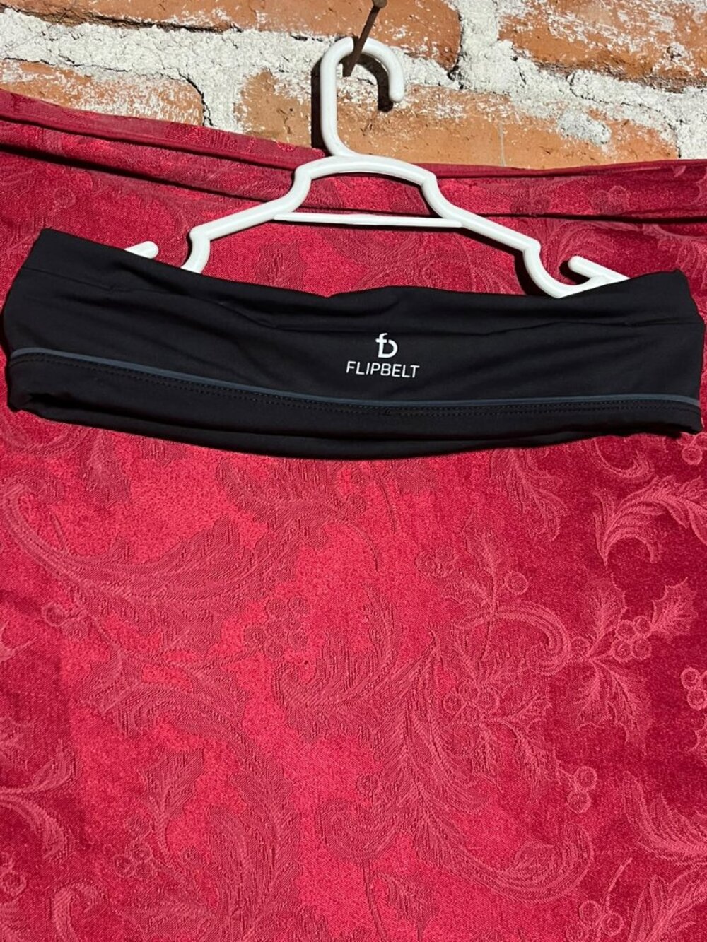 FlipBelt Black Running Belt Fitness Workout Running Pouch Waist Pack M